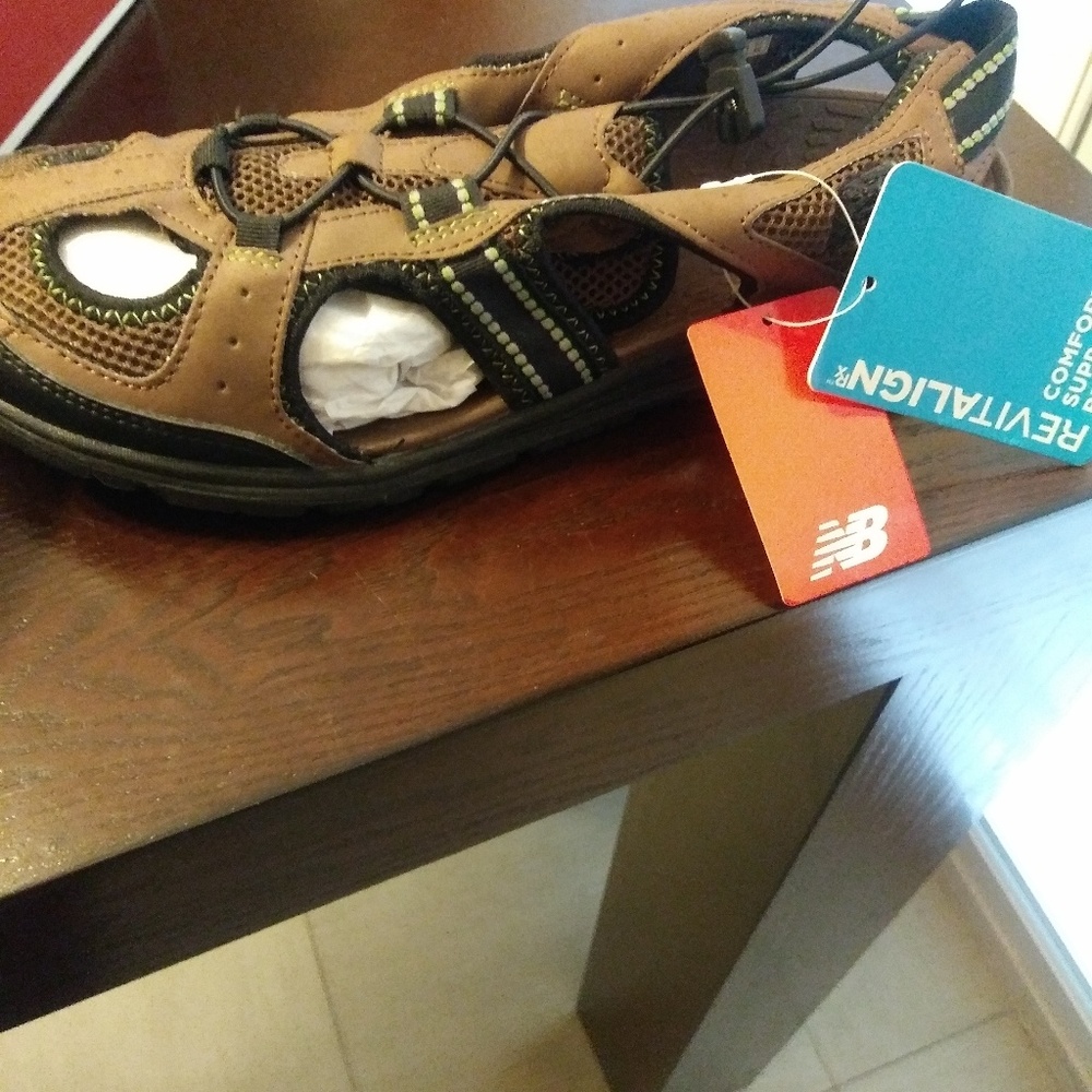 New balance revitalign sandal